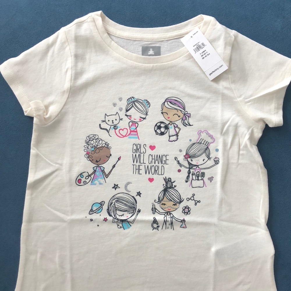 GAP - Short Sleeve T-Shirt (NWT) Girls will change the World